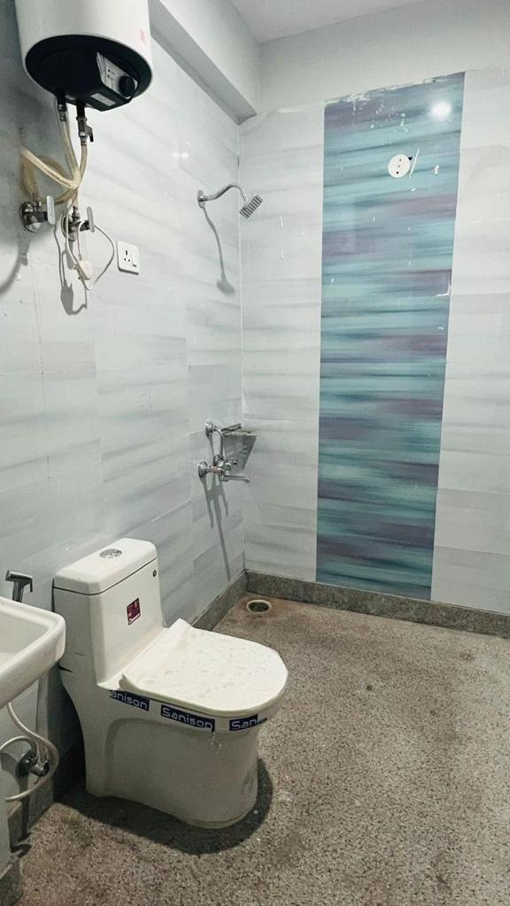 Galaxy Cottage bathroom